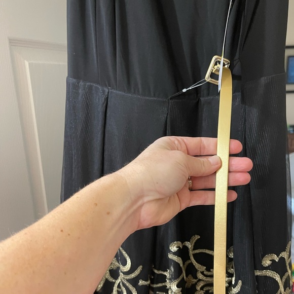Size 14 black and gold dress NWT - Picture 2 of 7